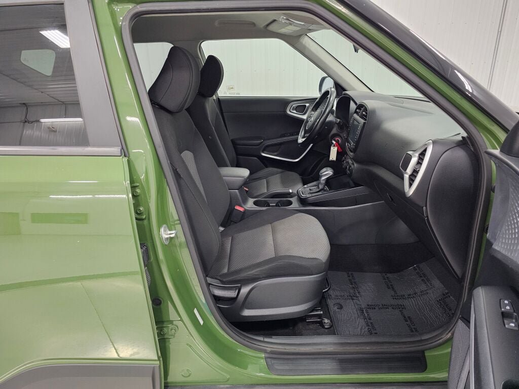 Used 2020 Kia Soul X-Line FWD image 17