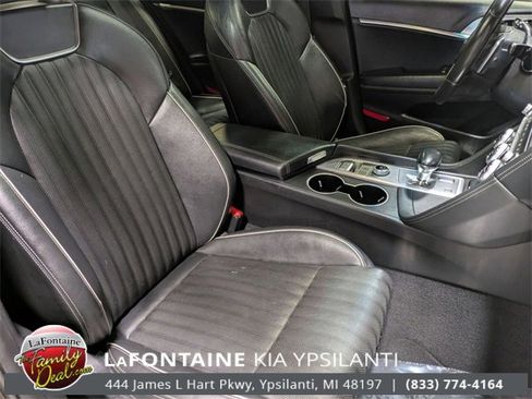 Used 2019 Genesis G70 2.0T Advanced w/ Elite Package image 30