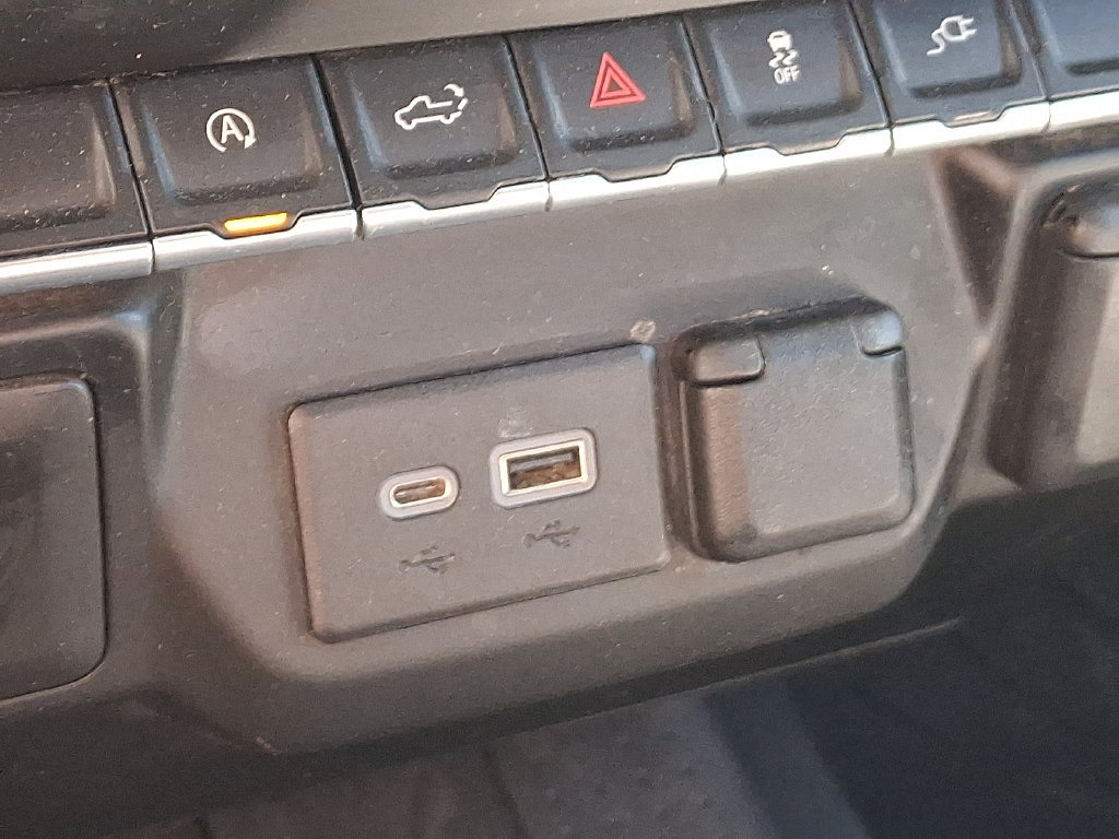 Certified 2022 Chevrolet Silverado 1500 Custom AWD/4WD image 23
