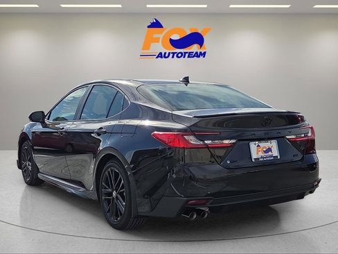 New 2026 Toyota Camry SE FWD image 3