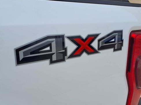 Used 2022 Ford F250 Platinum image 12