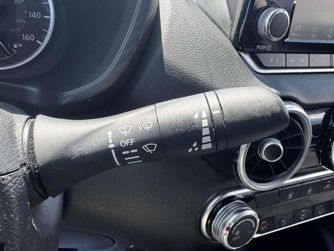 Used 2024 Nissan Sentra S FWD image 22
