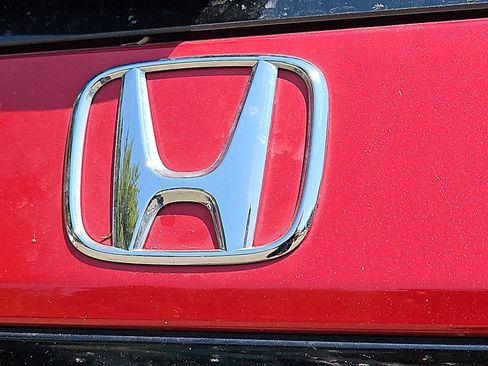 Used 2025 Honda Pilot EX-L image 32