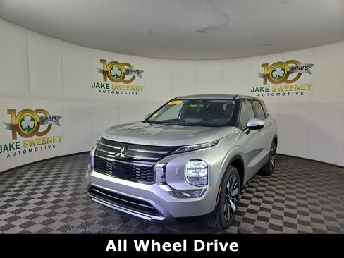 New 2026 Mitsubishi Outlander SE image 3