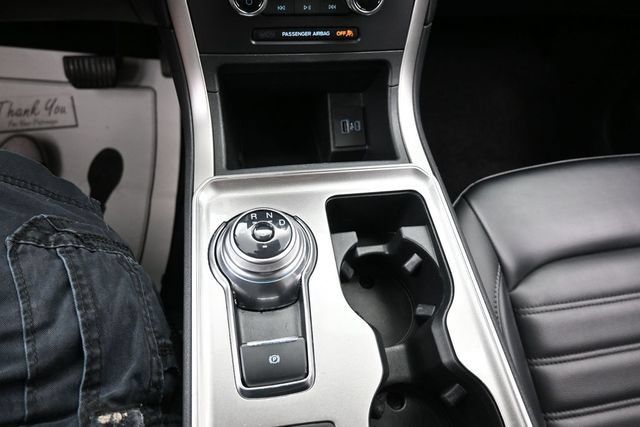 Used 2024 Ford Edge SEL AWD/4WD image 11