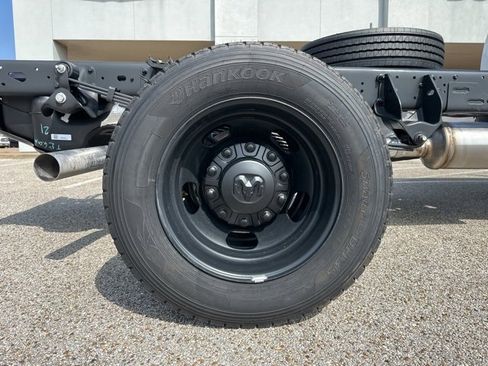 New 2026 RAM 5500 Tradesman image 36