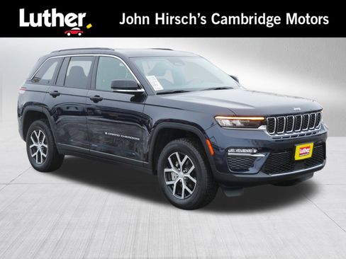 Used 2025 Jeep Grand Cherokee Limited w/ Trailer Tow Package image 1