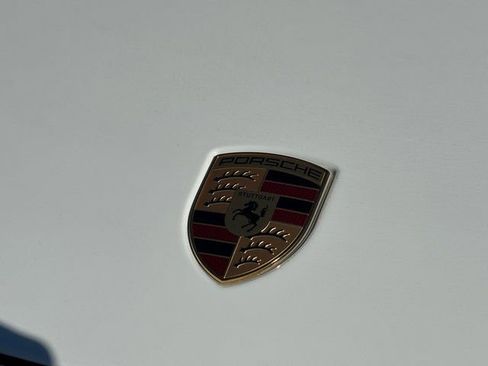 Certified 2025 Porsche Cayenne image 28