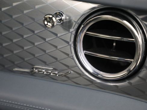 Certified 2021 Bentley Bentayga Speed image 33