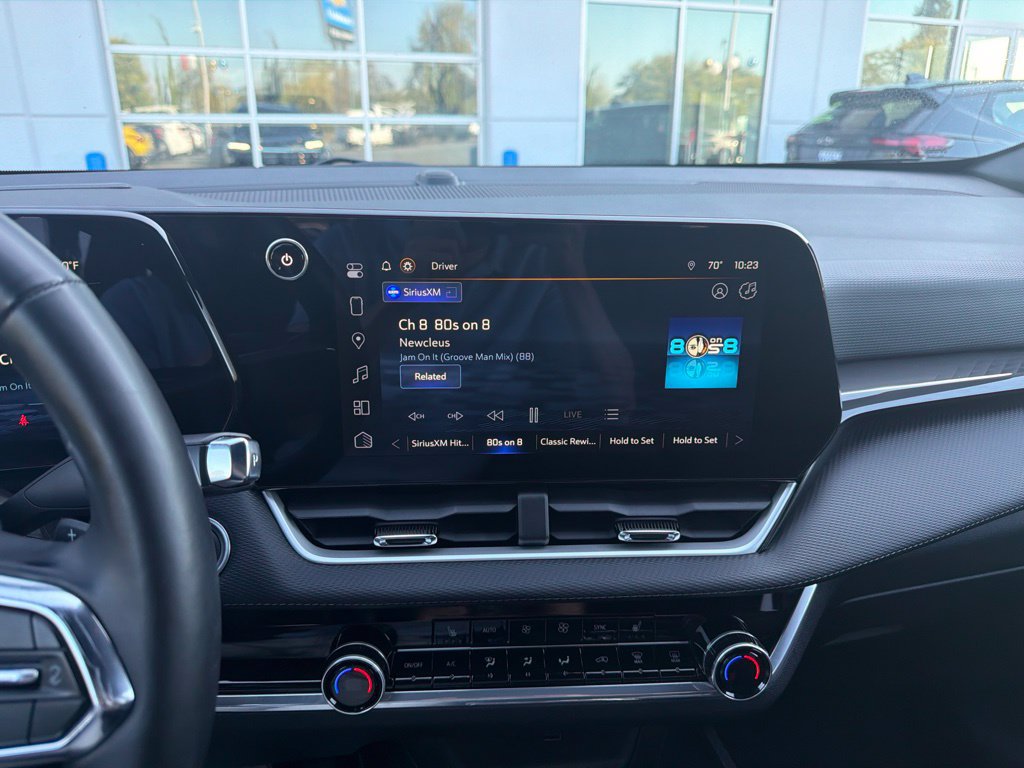 Used 2025 Chevrolet Equinox LT w/ Convenience Package II AWD/4WD image 13
