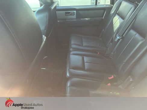 Used 2015 Ford Expedition EL XLT w/ Equipment Group 202A image 4