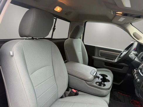 Used 2015 RAM 1500 Express w/ Black Ram 1500 Express Group AWD/4WD image 33