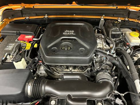 Certified 2021 Jeep Wrangler Unlimited Sport AWD/4WD image 35