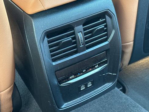 Used 2023 BMW i4 eDrive35 w/ Parking Assistance Package image 13