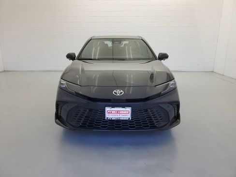 Used 2025 Toyota Camry XSE w/ Premium Plus Package image 3
