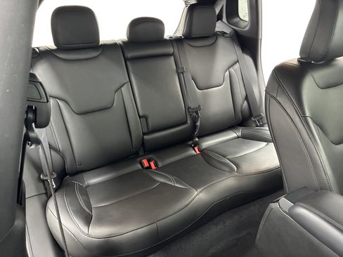 Certified 2025 Jeep Compass Limited AWD/4WD image 13
