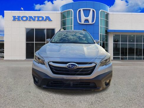 Used 2020 Subaru Outback Premium AWD/4WD image 2