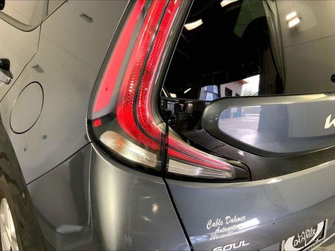 Certified 2025 Kia Soul LX image 27