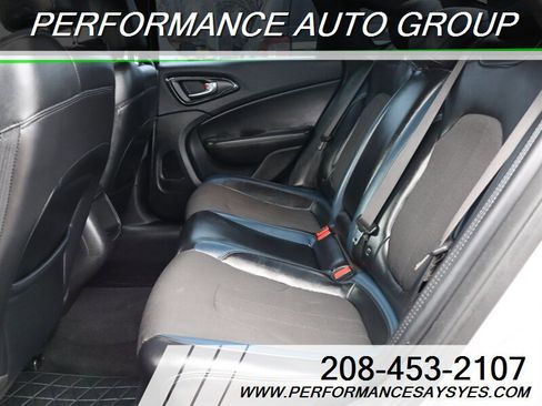 Used 2015 Chrysler 200 S w/ Navigation & Sound Group I image 17