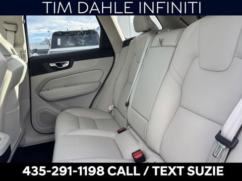 Used 2023 Volvo XC60 B5 Plus image 20