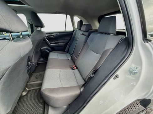 Used 2025 Toyota RAV4 XLE w/ Convenience Package FWD image 25