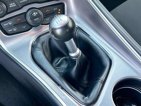 Used 2022 Dodge Challenger R/T Scat Pack RWD image 17