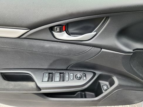 Used 2020 Honda Civic EX image 17