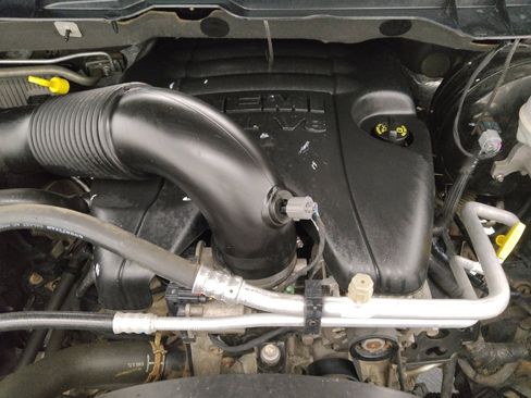 Used 2014 RAM 1500 Express image 30