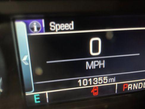 Used 2017 Chevrolet Silverado 1500 LT w/ All Star Edition AWD/4WD image 9