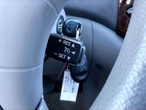 Used 2005 Toyota Sienna LE image 33