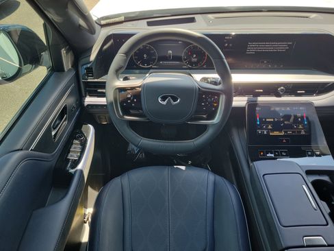 Certified 2026 INFINITI QX80 4WD w/ Sport Exterior Package image 8