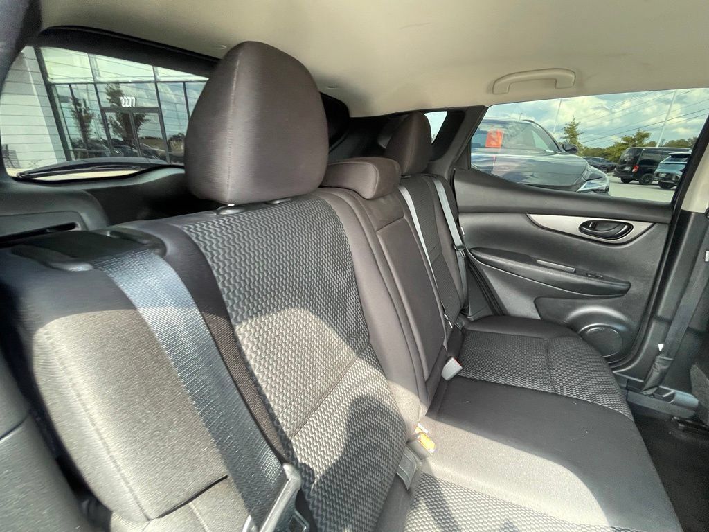 Used 2022 Nissan Rogue Sport S FWD image 28