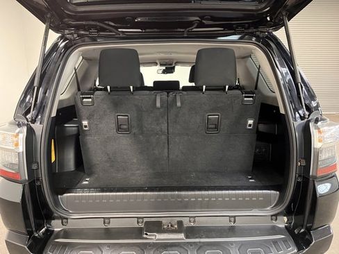 Used 2024 Toyota 4Runner SR5 image 16