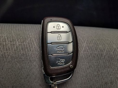 Used 2018 Hyundai Tucson Sport image 32