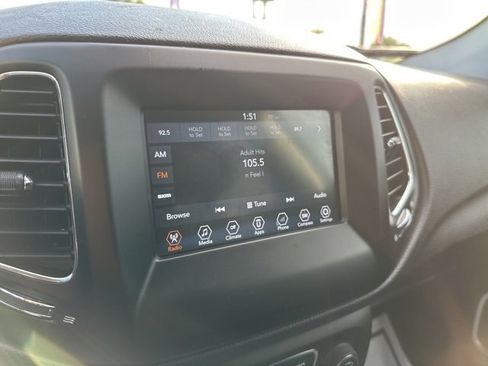 Used 2018 Jeep Compass Latitude w/ Popular Equipment Group image 30