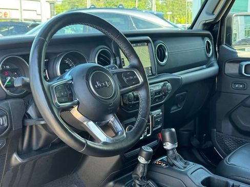 Used 2023 Jeep Wrangler Unlimited Sahara w/ Cold Weather Group AWD/4WD image 11