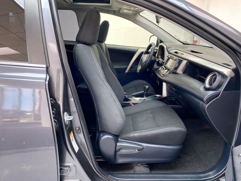 Used 2015 Toyota RAV4 XLE image 27