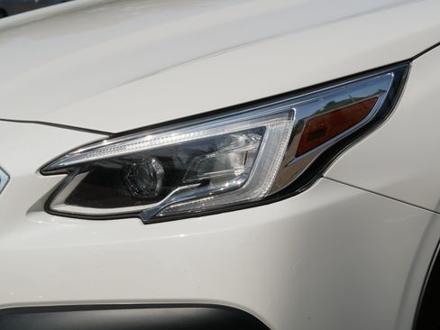 Used 2021 Subaru Outback Touring w/ Popular Package #2 AWD/4WD image 16