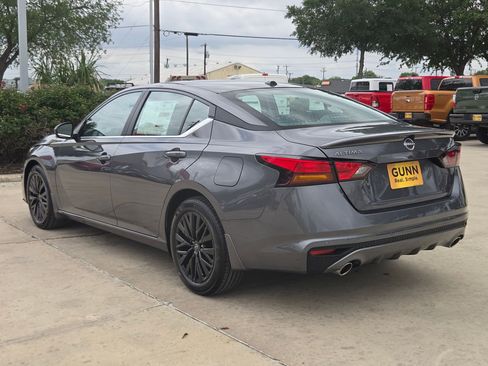 New 2026 Nissan Altima 2.5 SV FWD image 5