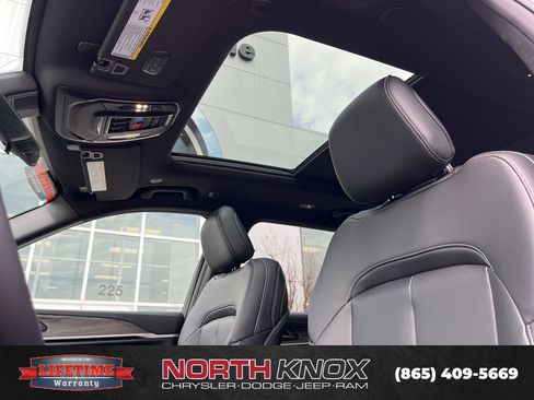 New 2026 Jeep Grand Cherokee L Limited AWD/4WD image 12