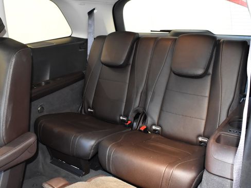 Used 2020 Mercedes-Benz GLS 450 4MATIC image 27