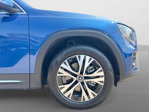 Used 2026 Mercedes-Benz GLB 250 4MATIC image 21