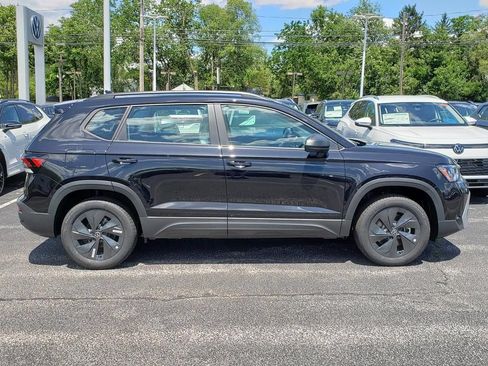 New 2026 Volkswagen Taos S FWD image 2
