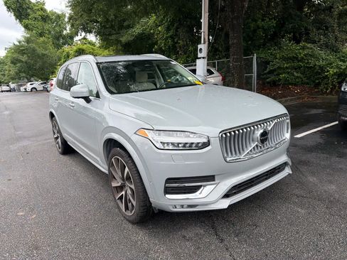 Used 2025 Volvo XC90 B5 Plus w/ Protection Package Premier AWD/4WD image 2
