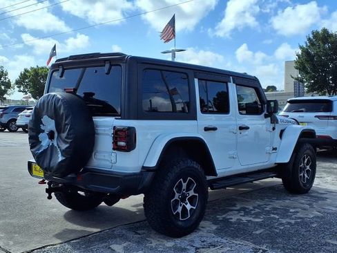 Used 2023 Jeep Wrangler Unlimited Rubicon w/ Cold Weather Group AWD/4WD image 2