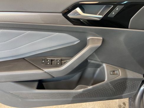 New 2025 Volkswagen Jetta SEL image 10