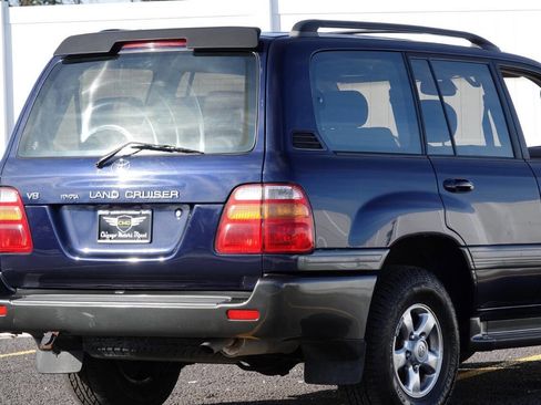 Used 2002 Toyota Land Cruiser AWD/4WD image 23
