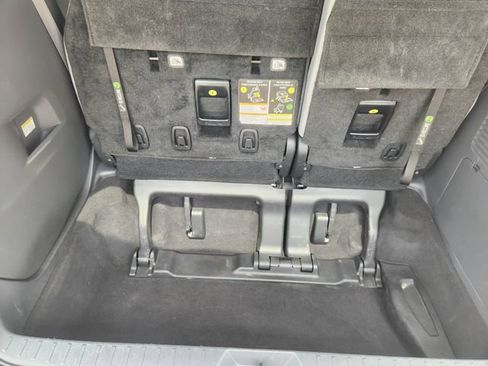 Used 2022 Toyota Sienna XLE FWD image 31
