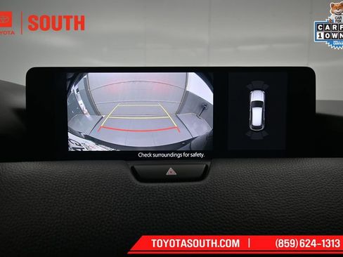 Used 2025 MAZDA CX-70 3.3 Turbo w/ Preferred Package AWD/4WD image 17