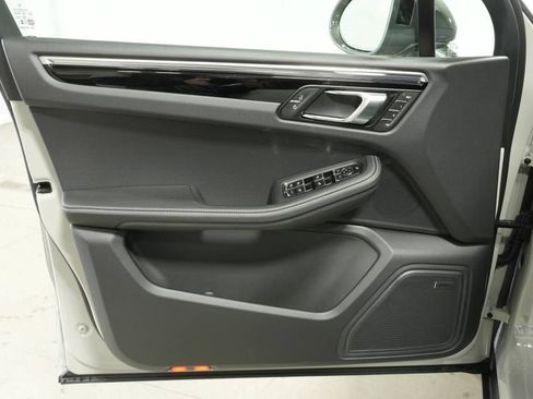 New 2026 Porsche Macan Turbo image 25